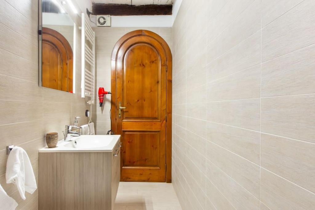 Holiday Home Il Portagioie Каляри Екстериор снимка